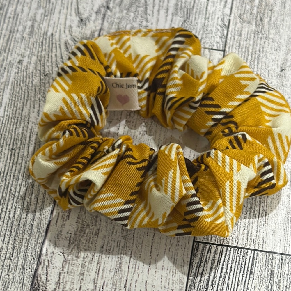 Chic Jem Yellow Patterned Scrunchie